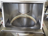 Azo - afbeelding 33 van  33