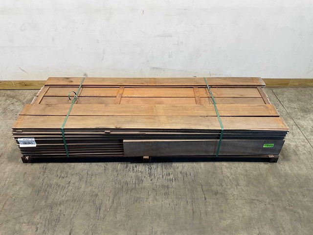 Azobé damwand geschaafd 250x20x3 cm (24x) - afbeelding 1 van  3