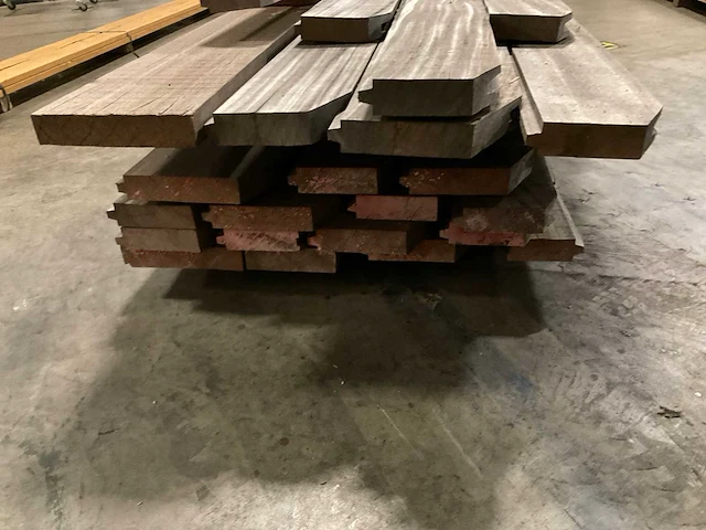 Azobe damwanddelen deels met zoeker 50 mm ca. 0,577 m³ - afbeelding 2 van  7