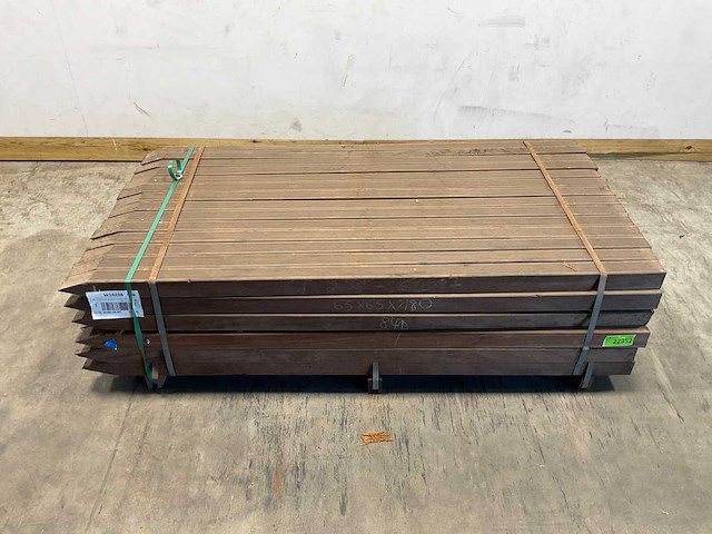Azobé fas hardhouten paal geschaafd gepunt 180x6,5x6,5 cm (42x) - afbeelding 2 van  3