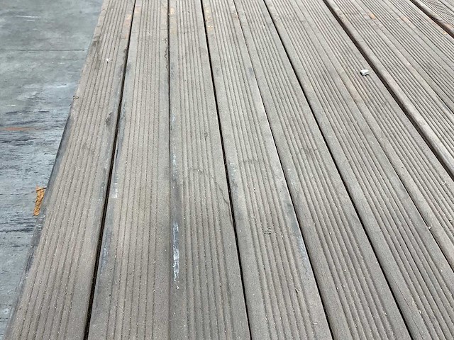Azobé fas hardhouten paal geschaafd gepunt 180x6,5x6,5 cm (84x) - afbeelding 3 van  7