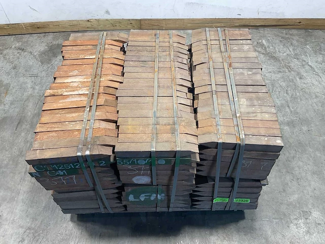 Azobé fas hardhouten tuinpaal gepunt 40x5x5 cm (720x) - afbeelding 2 van  7