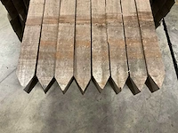 Azobe gepunte palen 60x60 mm (160x) - afbeelding 6 van  6