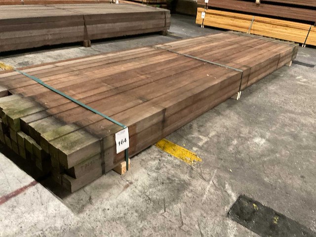Azobe gepunte palen 60x60 mm (48x) - afbeelding 3 van  6