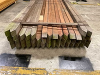 Azobe gepunte palen 60x60 mm (50x) - afbeelding 2 van  6
