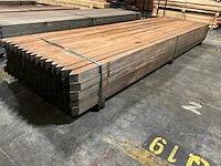 Azobe gepunte palen 60x60 mm (80x) - afbeelding 1 van  3