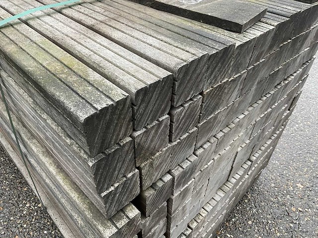 Azobe hardhout paal (140x) - afbeelding 6 van  7