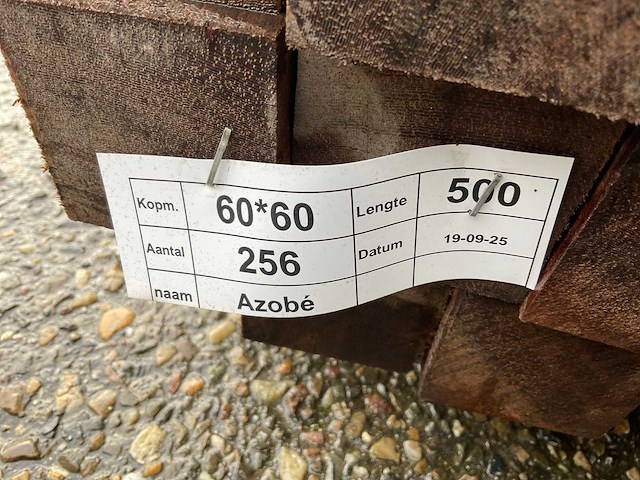 Azobe hardhout paal (256x) - afbeelding 7 van  7
