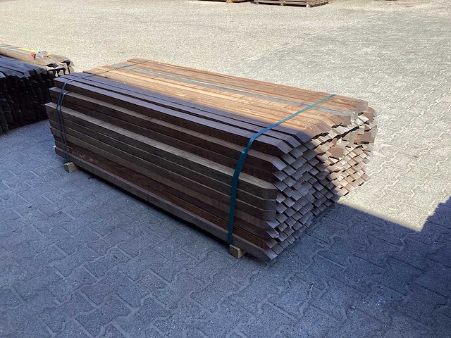 Azobè hardhouten paal 50x50x2000mm (179x) - afbeelding 2 van  5