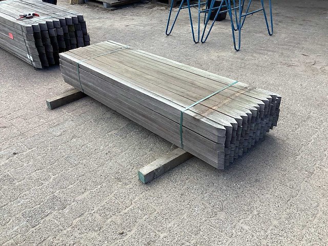 Azobè hardhouten paal 50x50x2000mm (82x) - afbeelding 4 van  5