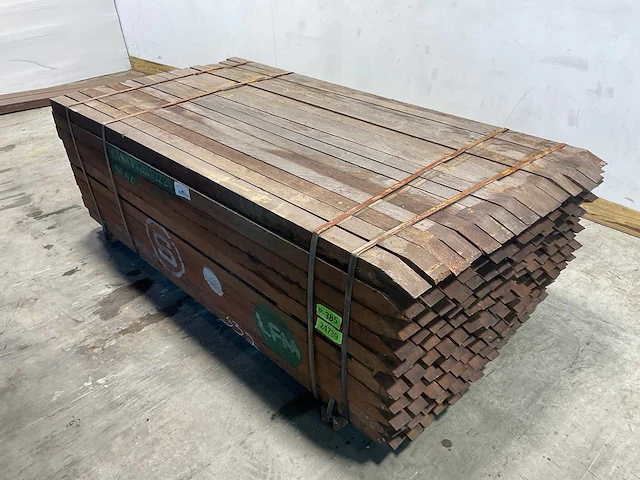 Azobé hardhouten tuinpaal fas gepunt 200x6x6 cm (160x) - afbeelding 2 van  6