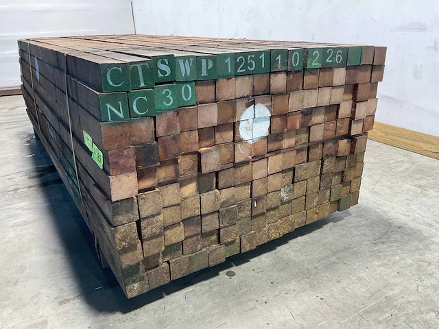 Azobé hardhouten tuinpaal fas gepunt 250x6x6 cm (160x) - afbeelding 5 van  6