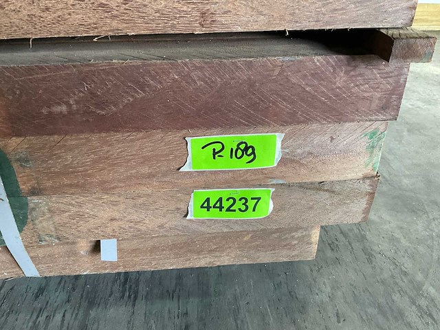 Azobé hardhouten tuinpaal fas gepunt 250x7x7 cm (120x) - afbeelding 5 van  5