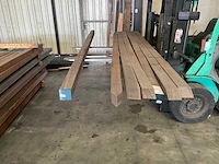 Azobé hardhouten tuinpaal gepunt - 300x8,5x8,5 cm (7x) - afbeelding 2 van  3