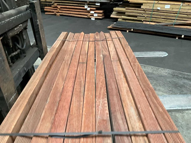 Azobé hardhouten tuinpaal gepunt 200x6,5x6,5 cm (11x) - afbeelding 7 van  15