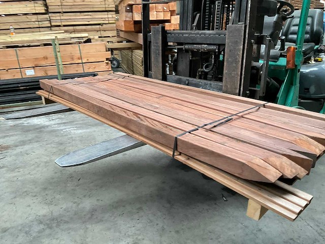 Azobé hardhouten tuinpaal gepunt 200x6,5x6,5 cm (11x) - afbeelding 8 van  15