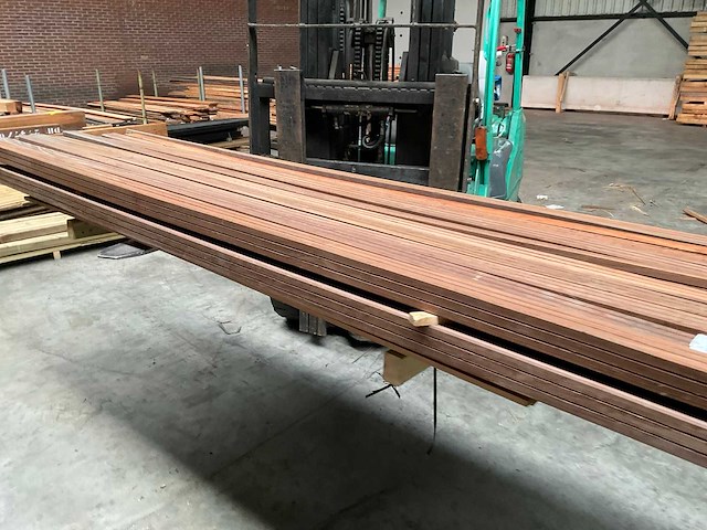 Azobé hardhouten tuinpaal gepunt 270x6,5x6,5 cm (20x) - afbeelding 3 van  10