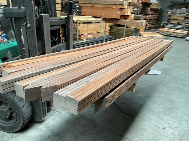 Azobé hardhouten tuinpaal gepunt 270x6,5x6,5 cm (20x) - afbeelding 5 van  10