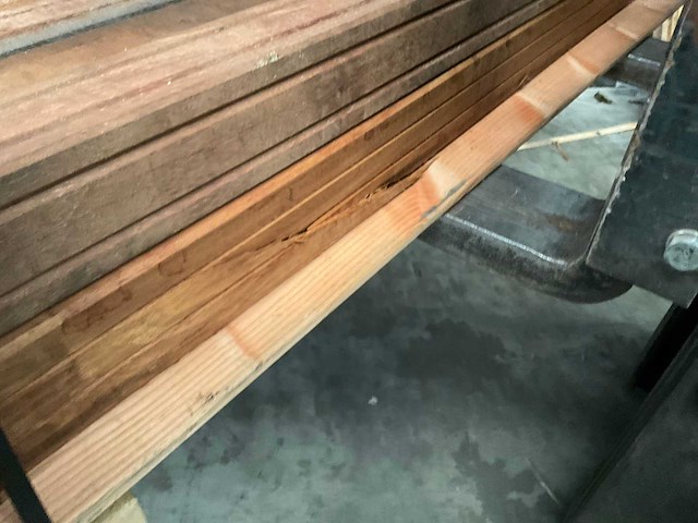 Azobé hardhouten tuinpaal gepunt 270x9x9 cm (12x) - afbeelding 3 van  11