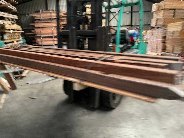 Azobé hardhouten tuinpaal gepunt 270x9x9 cm (12x) - afbeelding 5 van  11