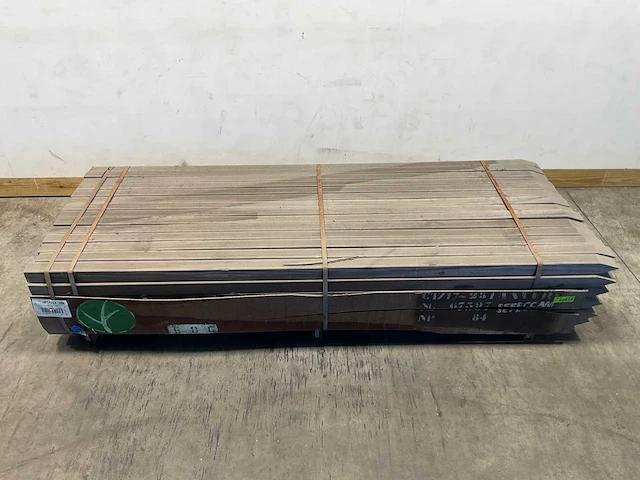 Azobé paal geschaafd met punt 250x6,5x6,5 cm (90x) - afbeelding 1 van  9