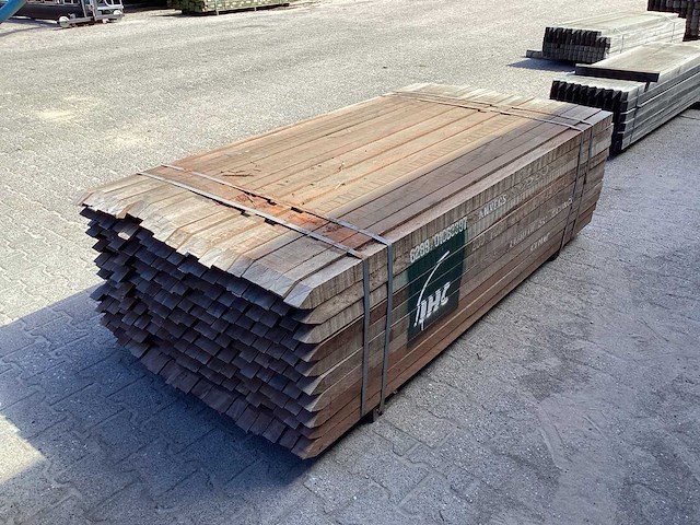 Azobè paal hardhout 50x50x2000mm (200x) - afbeelding 3 van  5