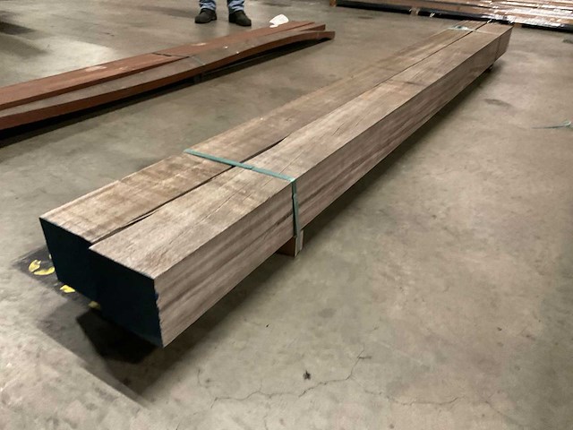 Azobe palen 150x150 mm (2x) - afbeelding 3 van  5