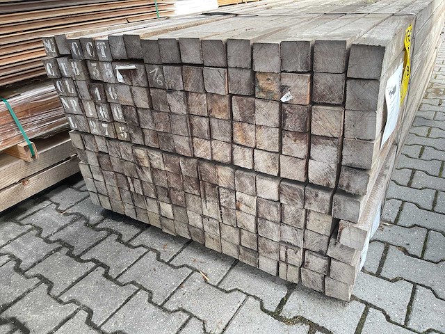 Azobé palen fijnbezaagd gepunt 2750x60x60mm (80x) - afbeelding 3 van  3