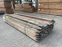 Azobe palen fijnbezaagd gepunt 2750x60x60mm (96x) - afbeelding 3 van  4