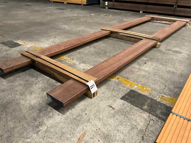 Azobe planken geschaafd 45x190 mm (2x) - afbeelding 1 van  4