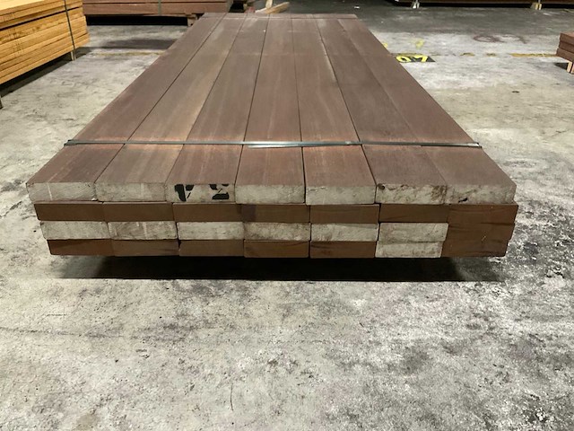 Azobe regels geschaafd 45x140 mm (28x) - afbeelding 2 van  6