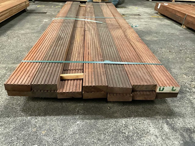 Azobe vlonderdelen 45x140 mm (16x) - afbeelding 4 van  6