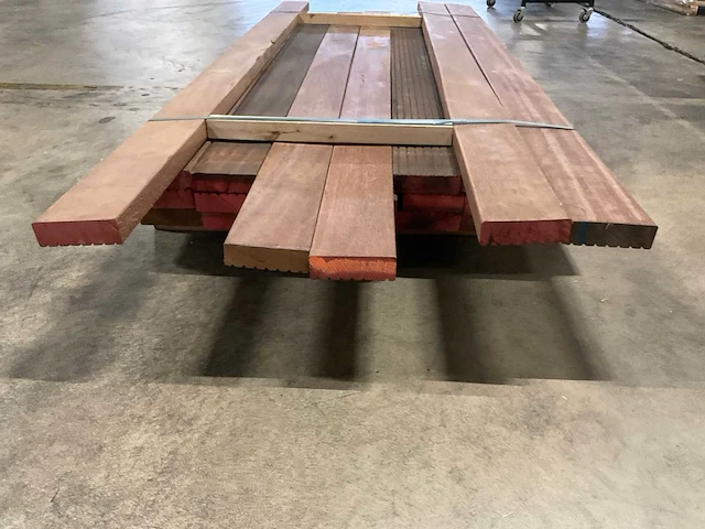 Azobe vlonderdelen 45x140 mm (24x) - afbeelding 4 van  6