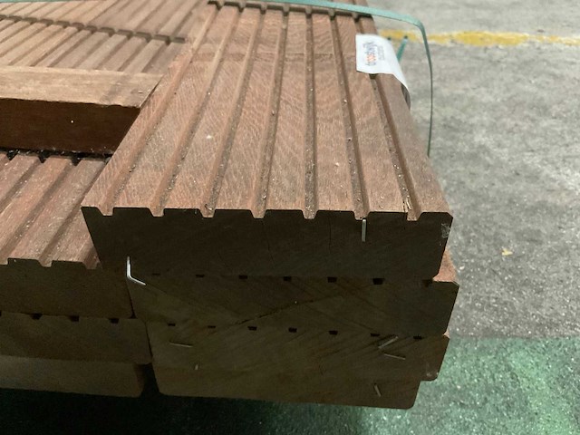 Azobe vlonderplanken 35x140 mm (22x) - afbeelding 4 van  4