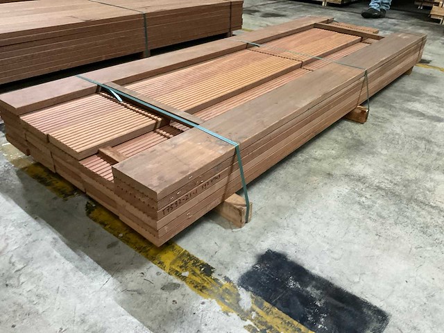 Azobe vlonderplanken 35x90 mm (26x) - afbeelding 2 van  4