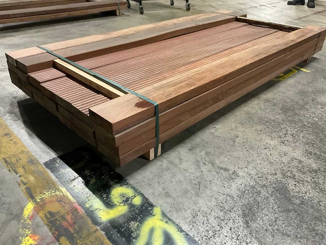 Azobe vlonderplanken 45x140 mm (24x) - afbeelding 3 van  6