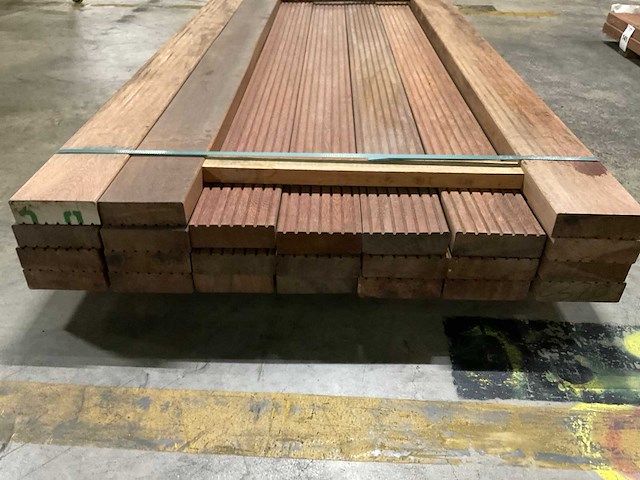 Azobe vlonderplanken 45x140 mm (24x) - afbeelding 4 van  6