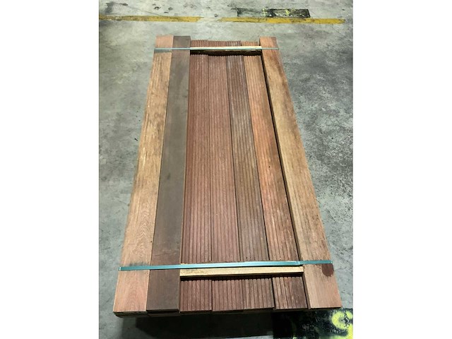 Azobe vlonderplanken 45x140 mm (24x) - afbeelding 5 van  6