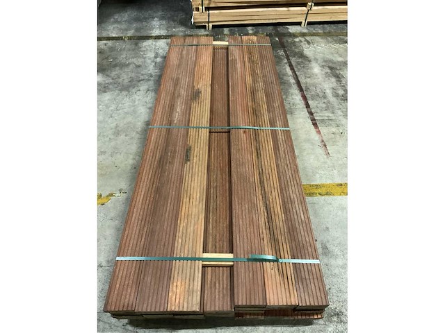 Azobe vlonderplanken 45x140 mm (27x) - afbeelding 4 van  4