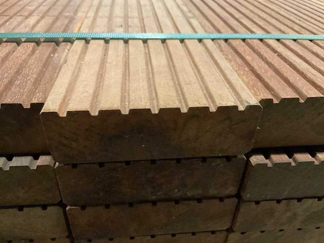 Azobe vlonderplanken 45x140 mm (34x) - afbeelding 6 van  6