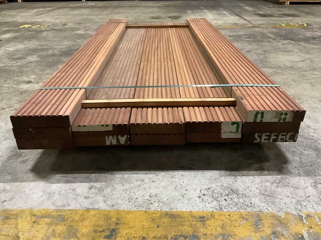 Azobe vlonderplanken 45x190 mm (12x) - afbeelding 2 van  3