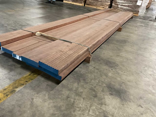 Azobe vlonderplanken 45x190 mm (8x) - afbeelding 3 van  6