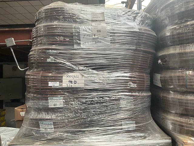 Azud greentec druppelslang 100mtr (24x) - afbeelding 2 van  3