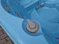 Azur spa 4 persoons amerikaanse jacuzzi en buitenspa - afbeelding 14 van  27