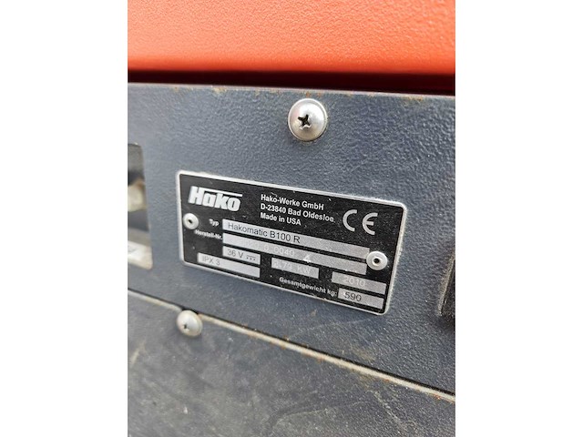 B100r zelfrijdende veeg schrobmachine - afbeelding 7 van  7
