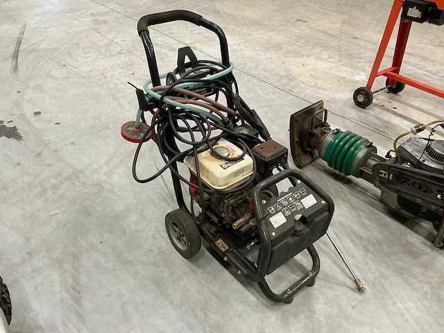 B16-220 hogedrukreiniger - afbeelding 1 van  8