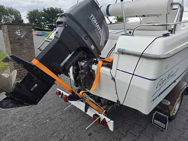 B2 marine - cap ferret - console visboot met 70 pk tohatsu buitenboordmotor met riba trailer - afbeelding 12 van  42
