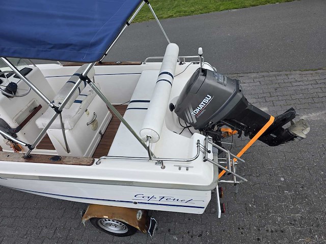 B2 marine - cap ferret - console visboot met 70 pk tohatsu buitenboordmotor met riba trailer - afbeelding 13 van  42