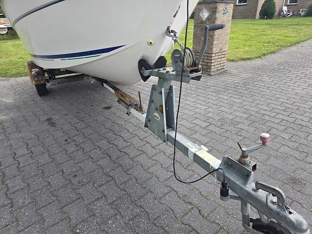 B2 marine - cap ferret - console visboot met 70 pk tohatsu buitenboordmotor met riba trailer - afbeelding 40 van  42