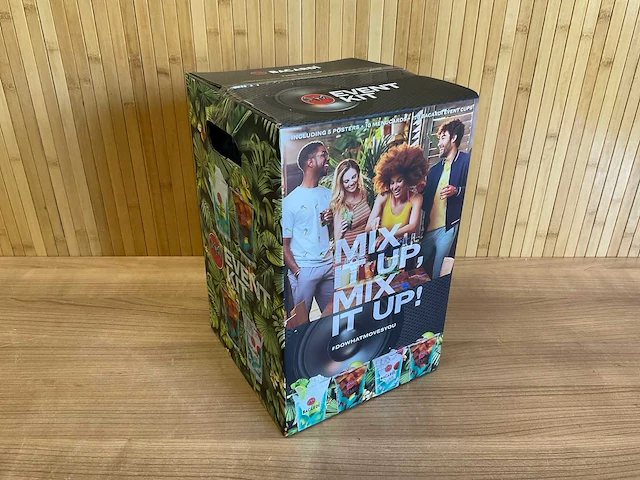 Bacardi event kit - afbeelding 1 van  5